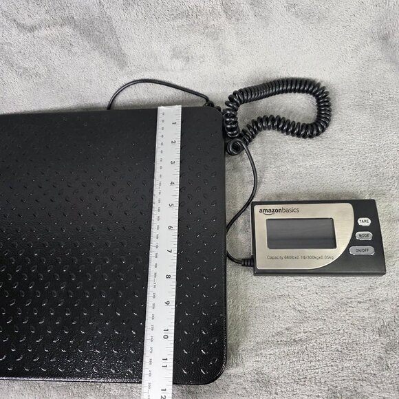 AMZ Basics Digital Shipping Scale Heavy Duty Aluminum Platform 660 Lb Capacity - Picture 4 of 8